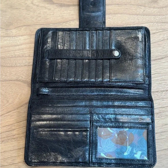 Hobo Women's Vintage Black Leather Wallet/Card Holder/Wristlet - Picture 2 of 6